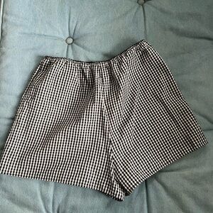 Doen Black and White Shorts Gingham Pattern